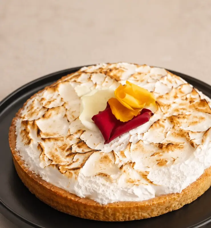 Torta artesanal de merengue tostado